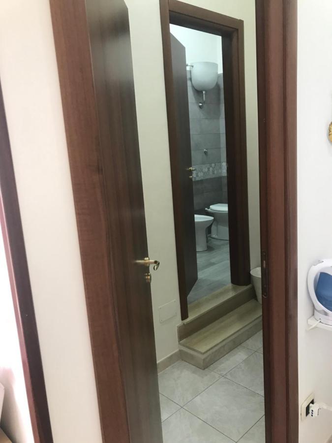 مبيت وإفطار نابولي Regy المظهر الخارجي الصورة