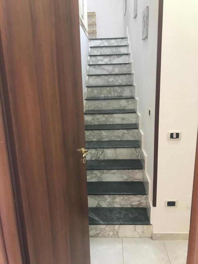 مبيت وإفطار نابولي Regy المظهر الخارجي الصورة