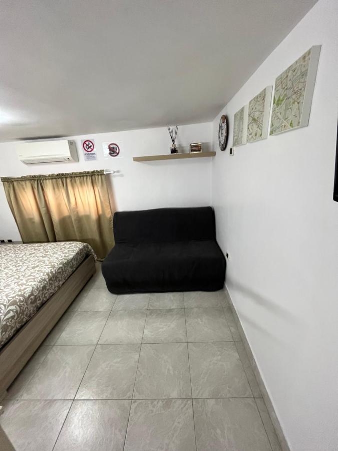 مبيت وإفطار نابولي Regy المظهر الخارجي الصورة