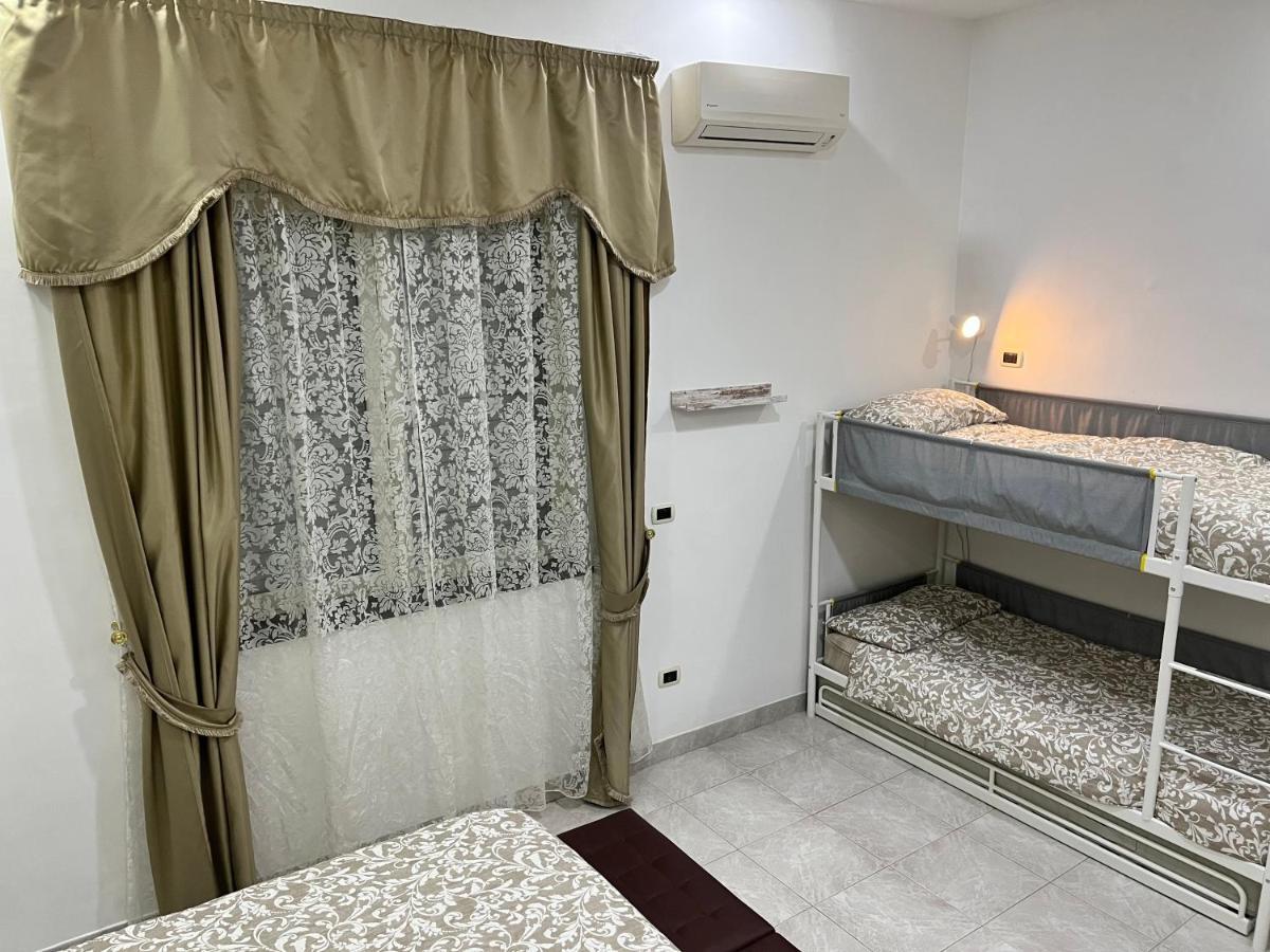 مبيت وإفطار نابولي Regy المظهر الخارجي الصورة